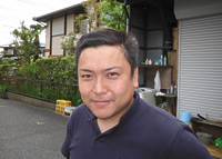代表　井上勝春